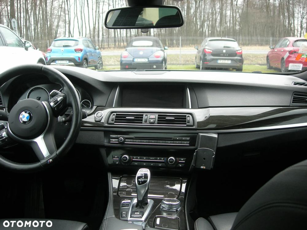 BMW Seria 5 530d xDrive Sport-Aut Luxury Line - 20