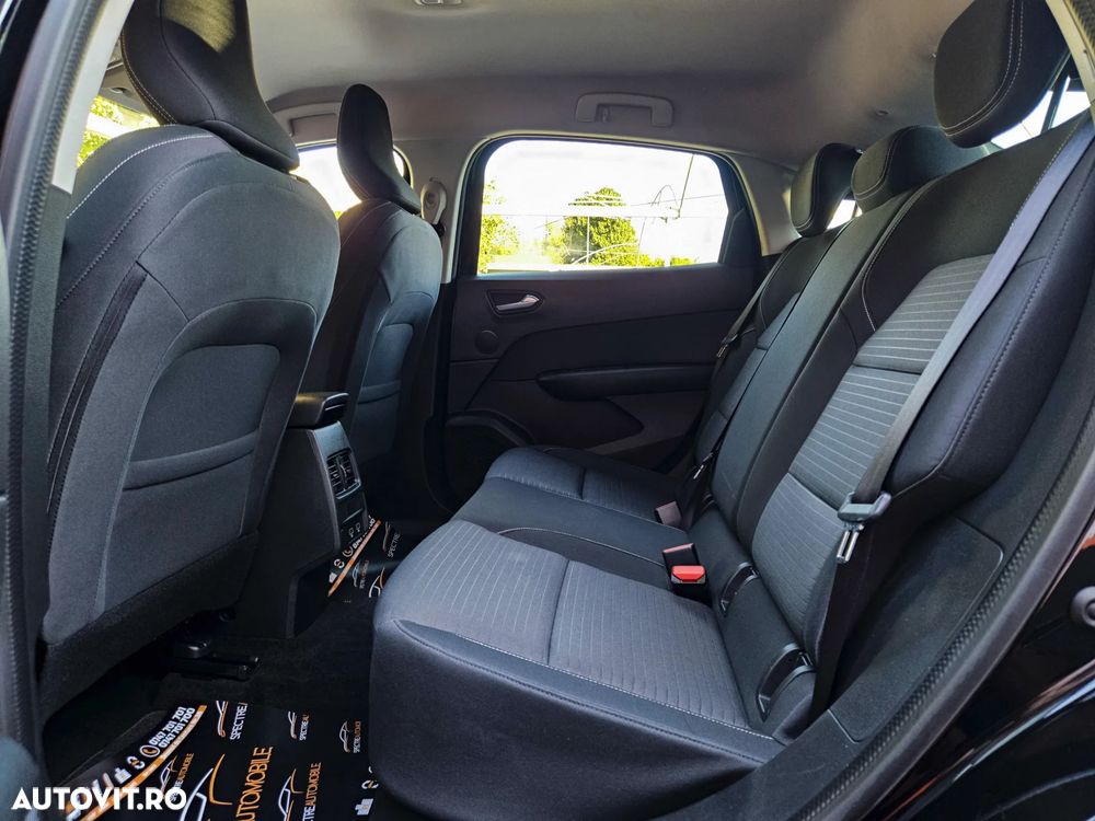 Renault Arkana E-TECH 145 Evolution - 11