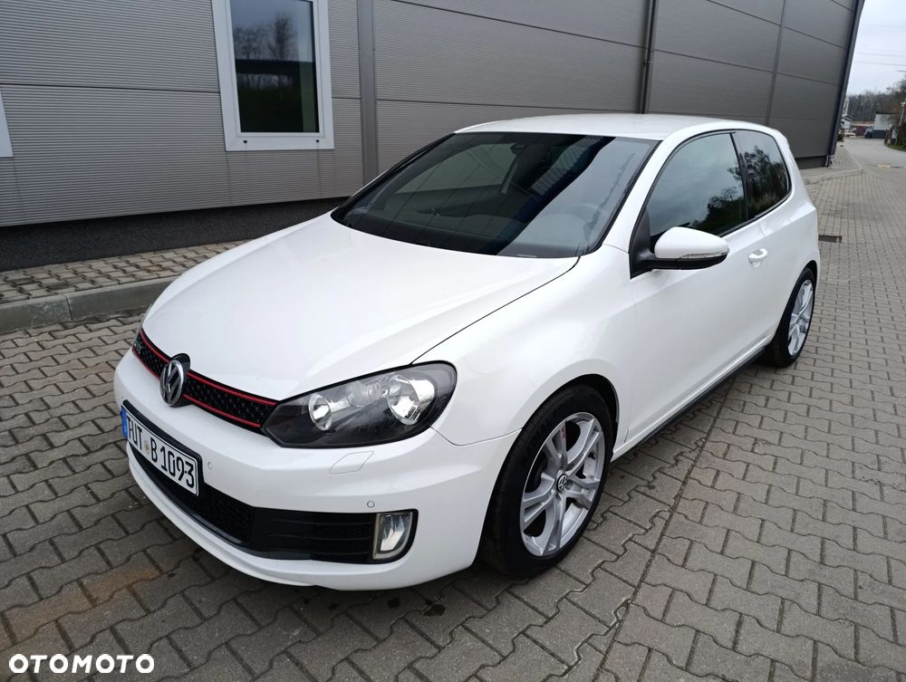 Volkswagen Golf 2.0 GTI - 2