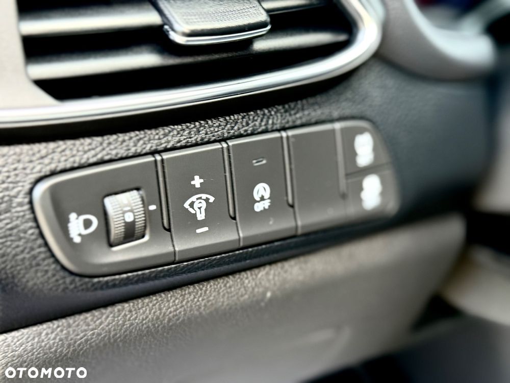 Hyundai i30 1.5 DPI Comfort - 38