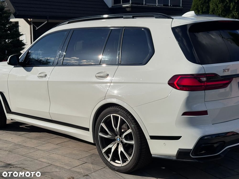BMW X7 M50i sport - 15