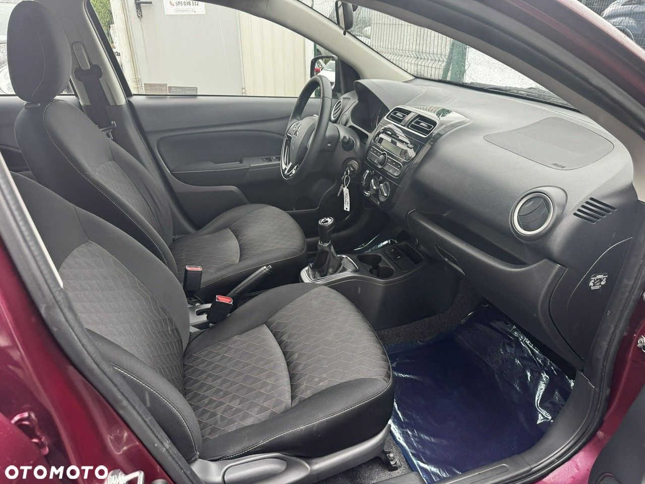 Mitsubishi Space Star - 10