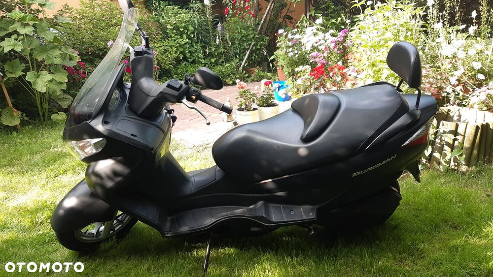Suzuki Burgman - 7
