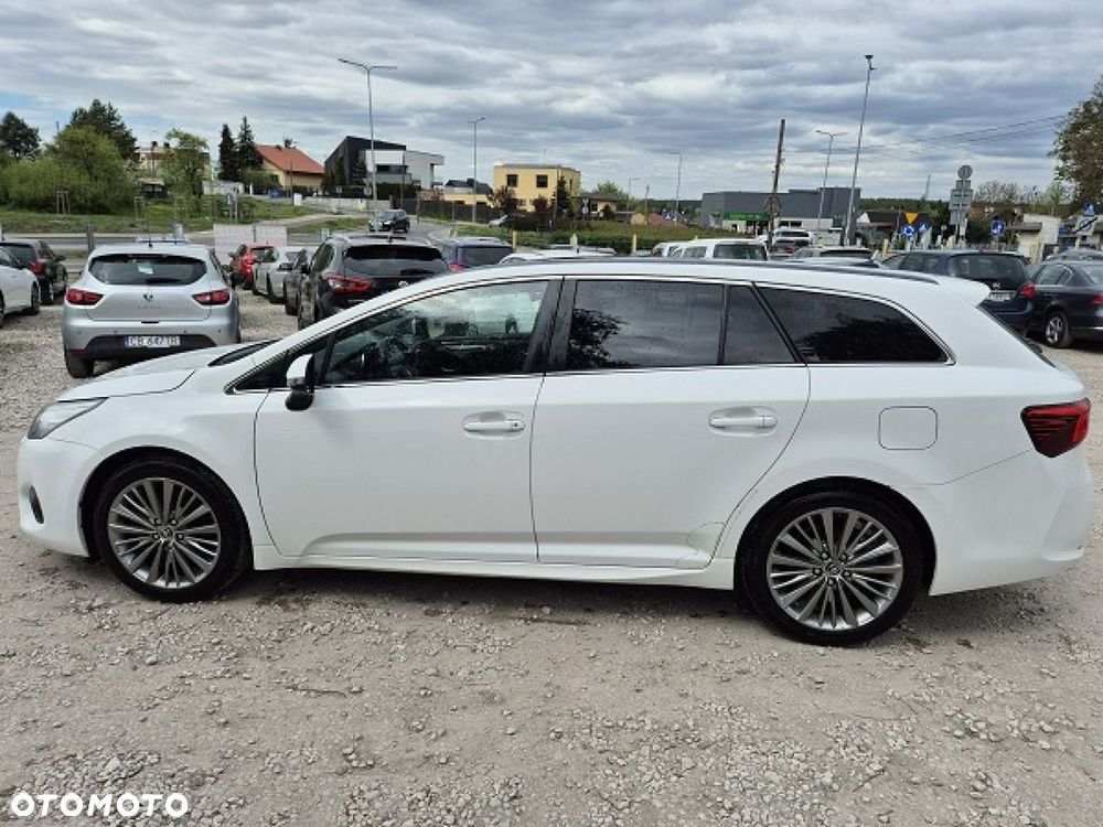 Toyota Avensis - 12