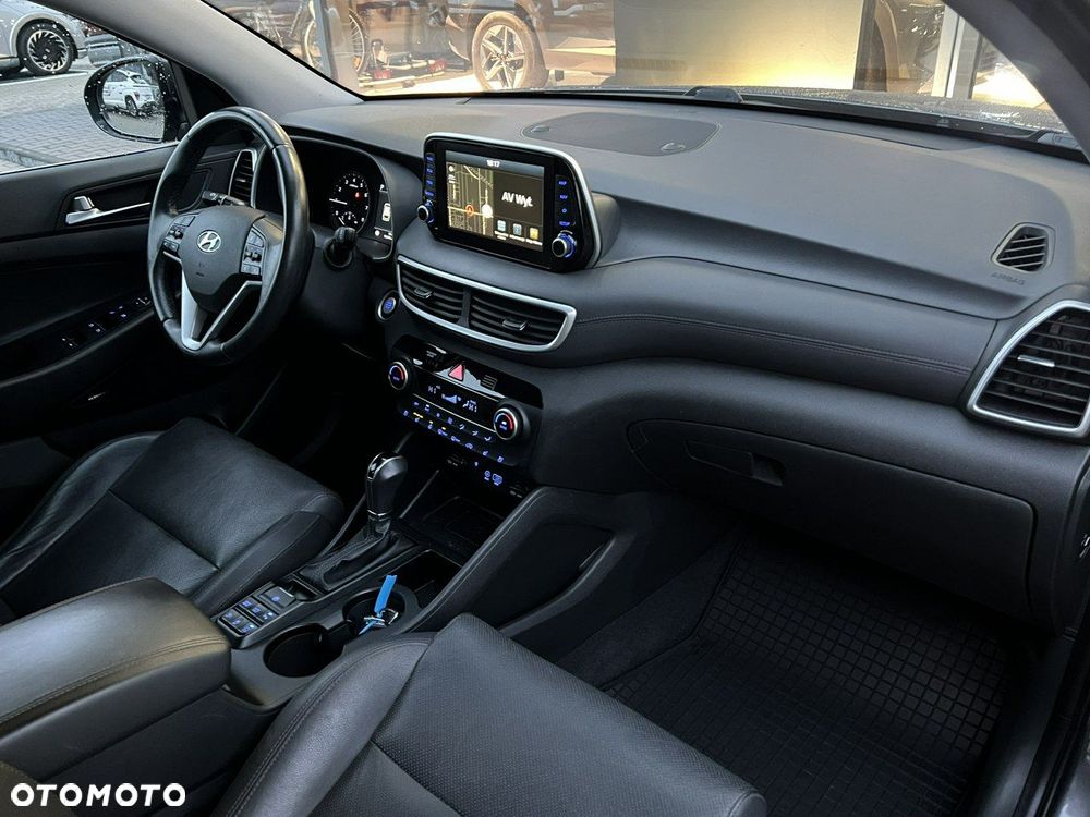 Hyundai Tucson - 8