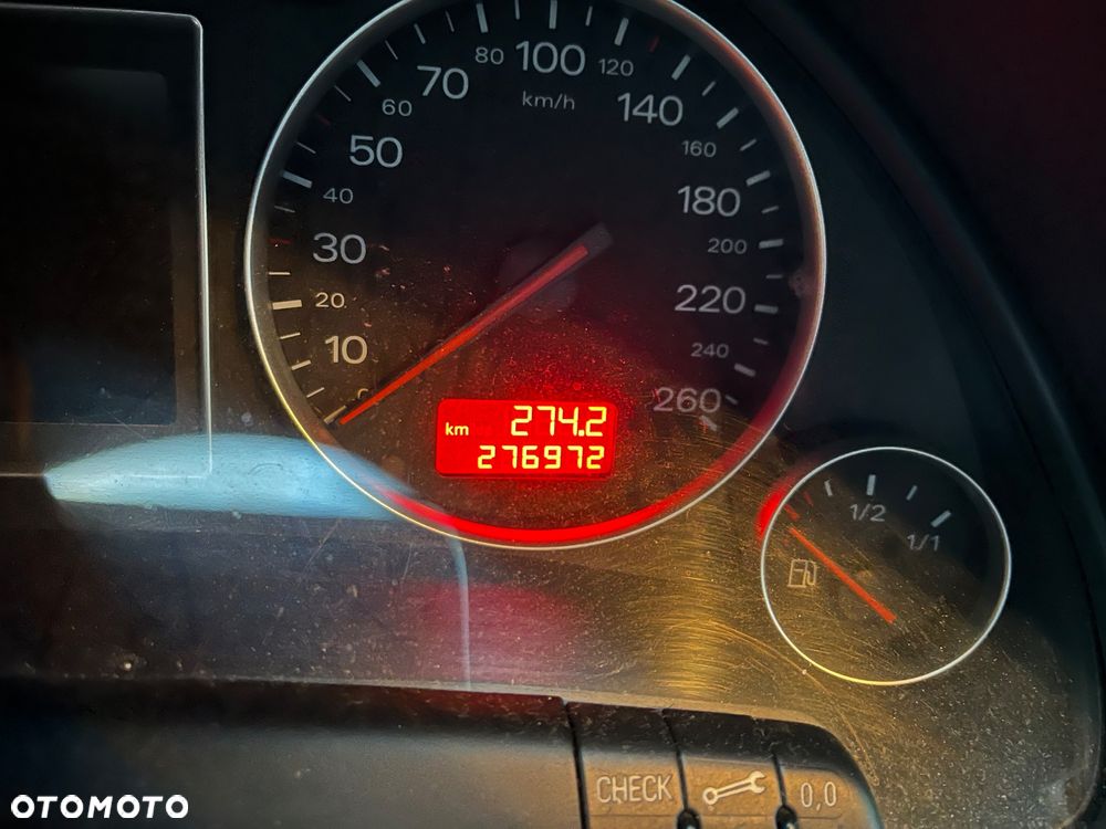 Audi A4 Avant - 22
