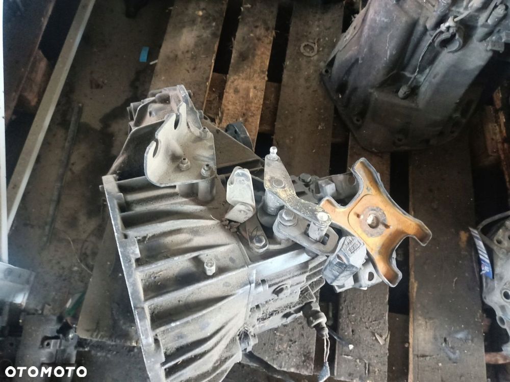 SKRZYNIA BIEGÓW MERCEDES VITO W638 2.2 A6382602200 - 4