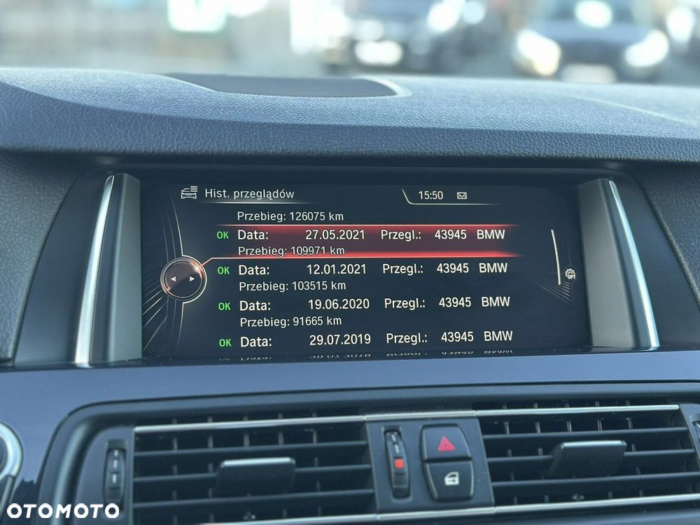 BMW Seria 5 528i xDrive - 29