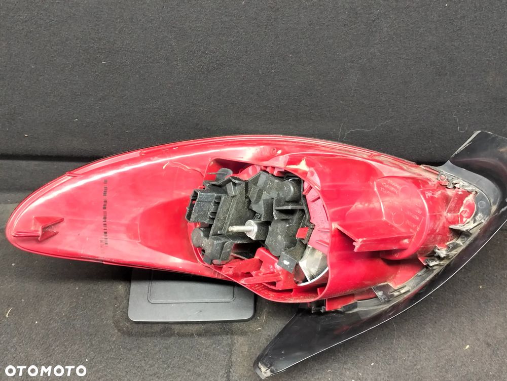 PEUGEOT 206 LIFT LAMPA TYŁ LEWA ORGINAŁ - 3