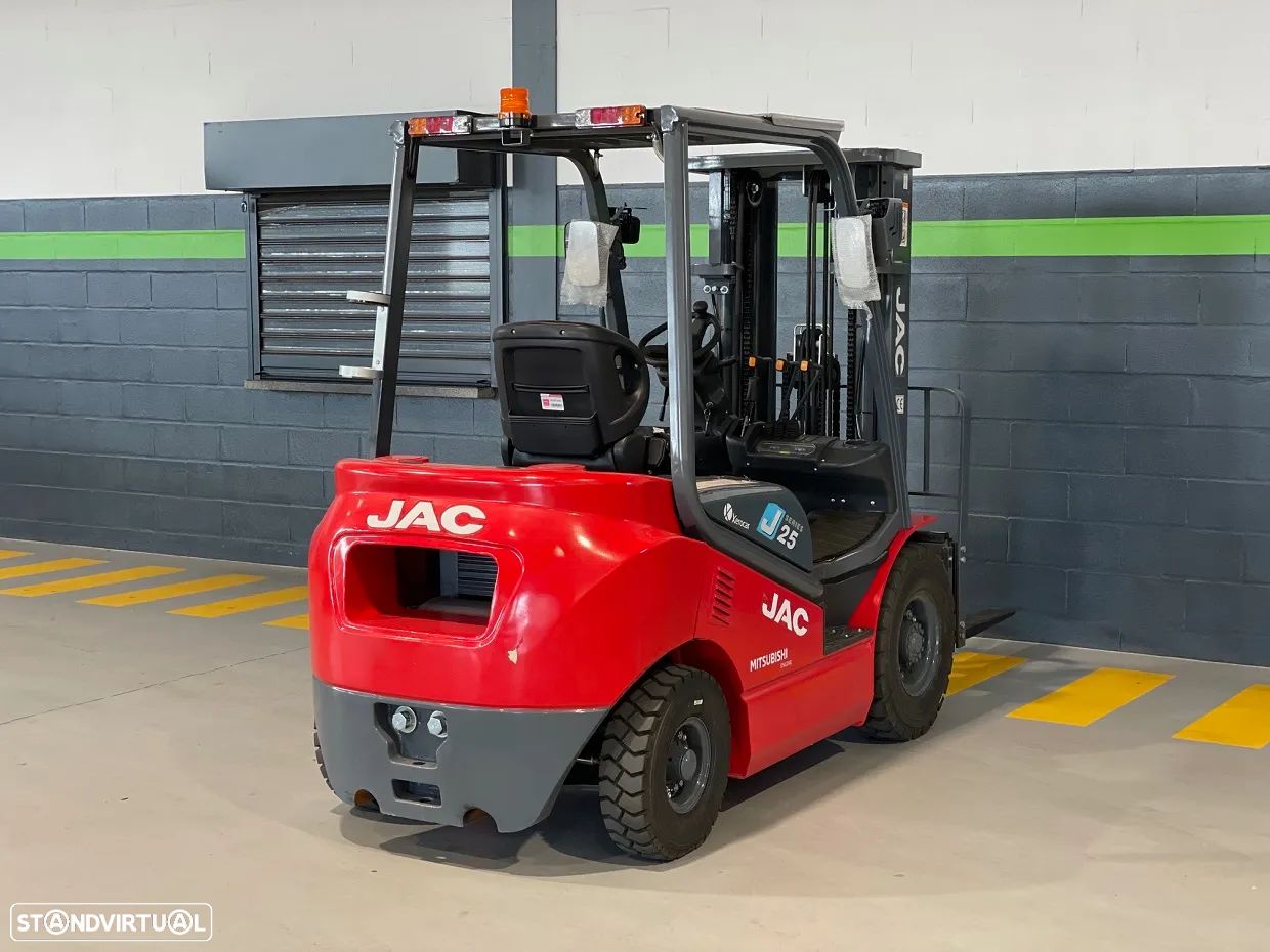 JAC CPCD25J Empilhador Diesel - 1