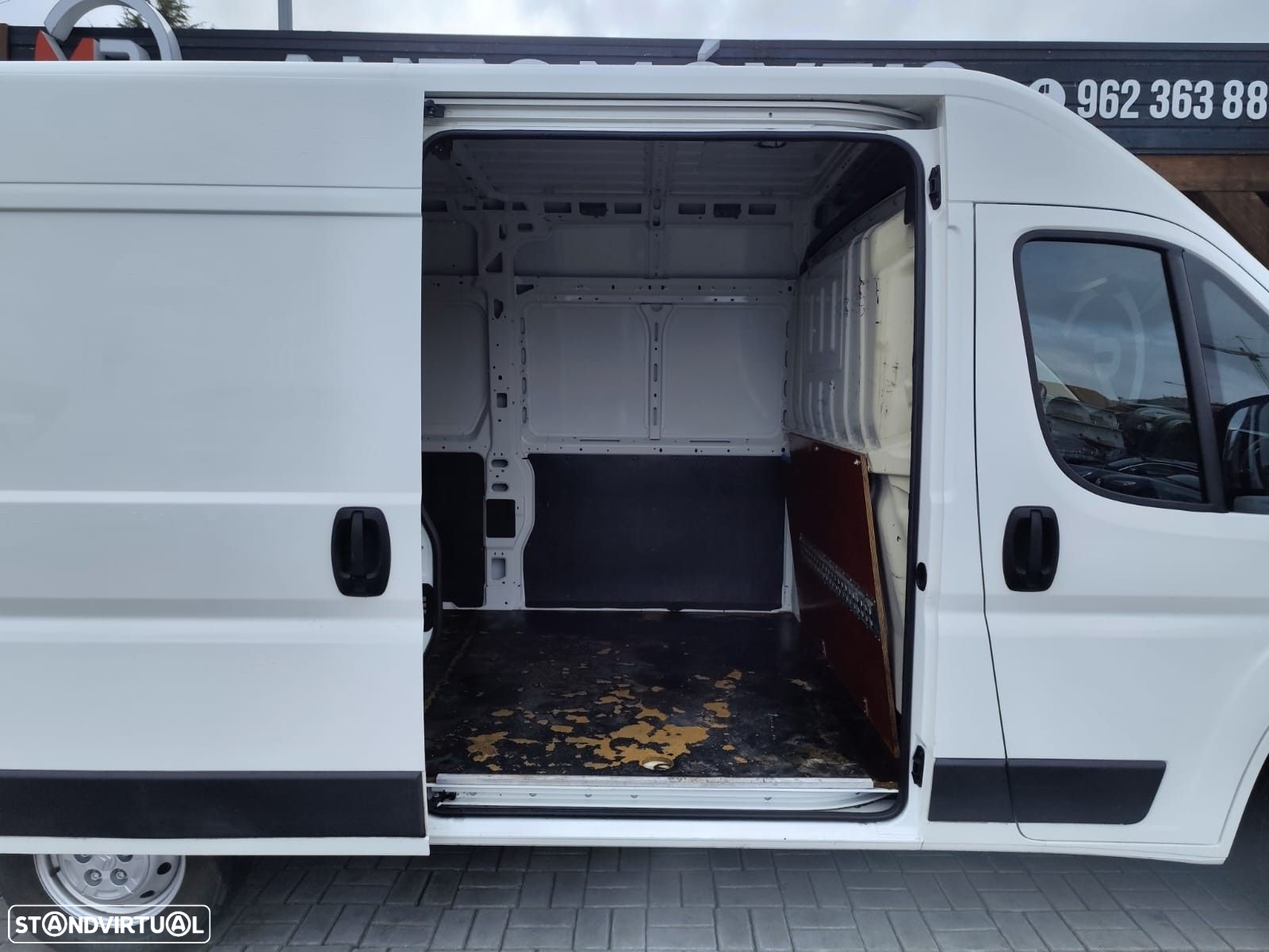 Citroën Jumper 2.0 BlueHDi 35 L2H2 - 29
