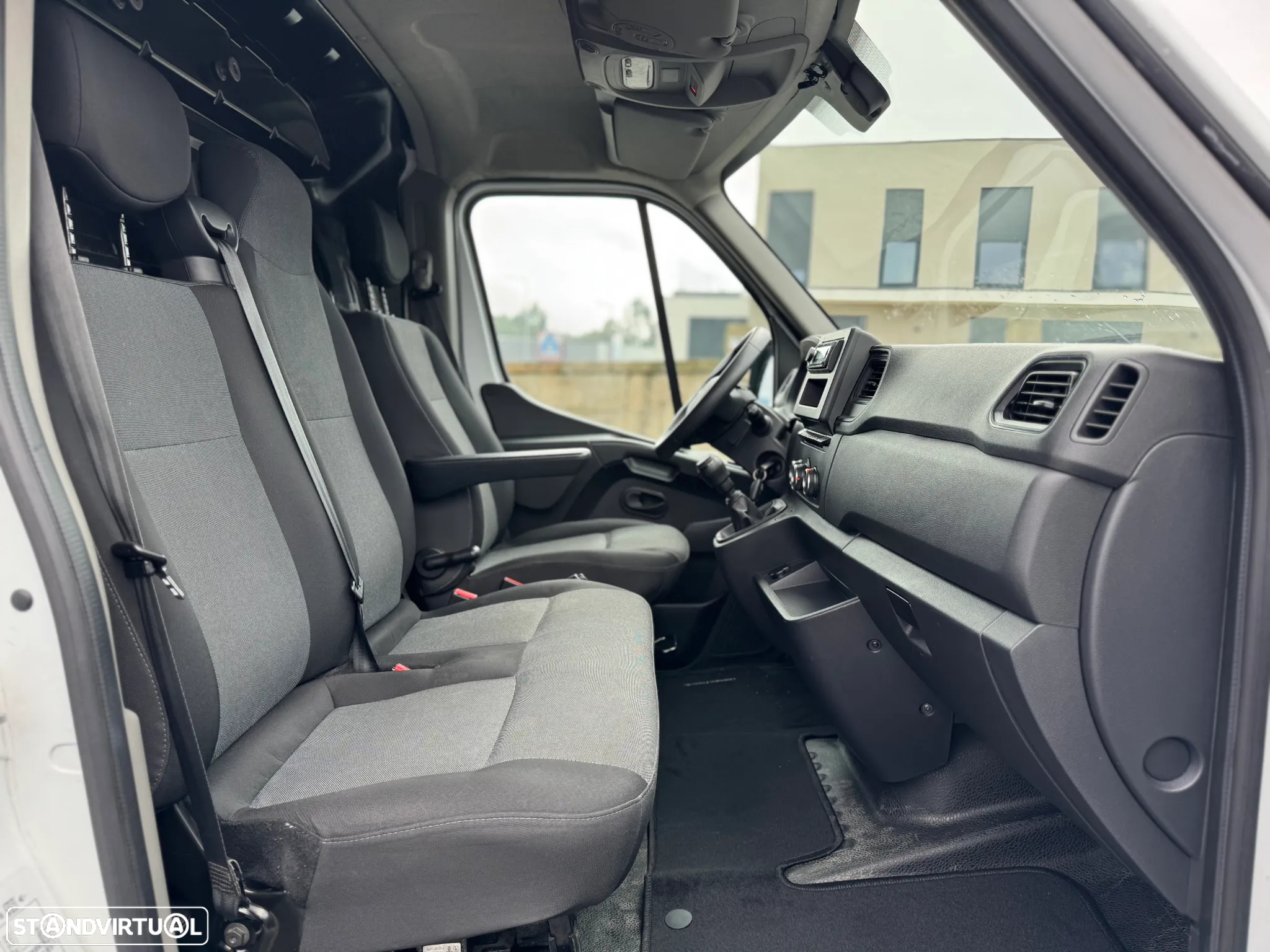 Renault Máster 2.3DCi L4H2 - 8