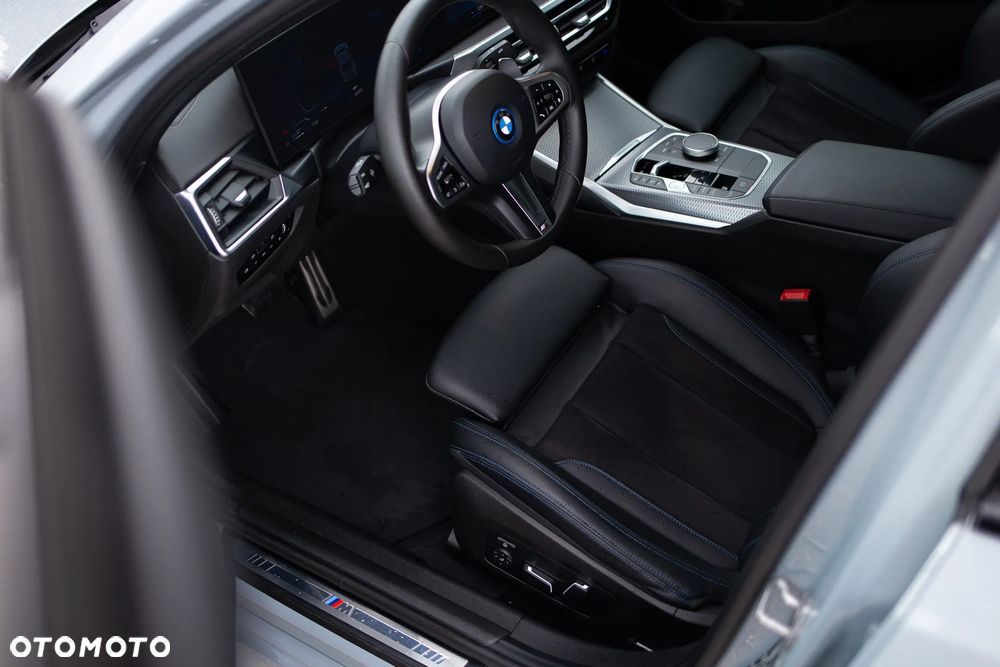 BMW Seria 3 - 34