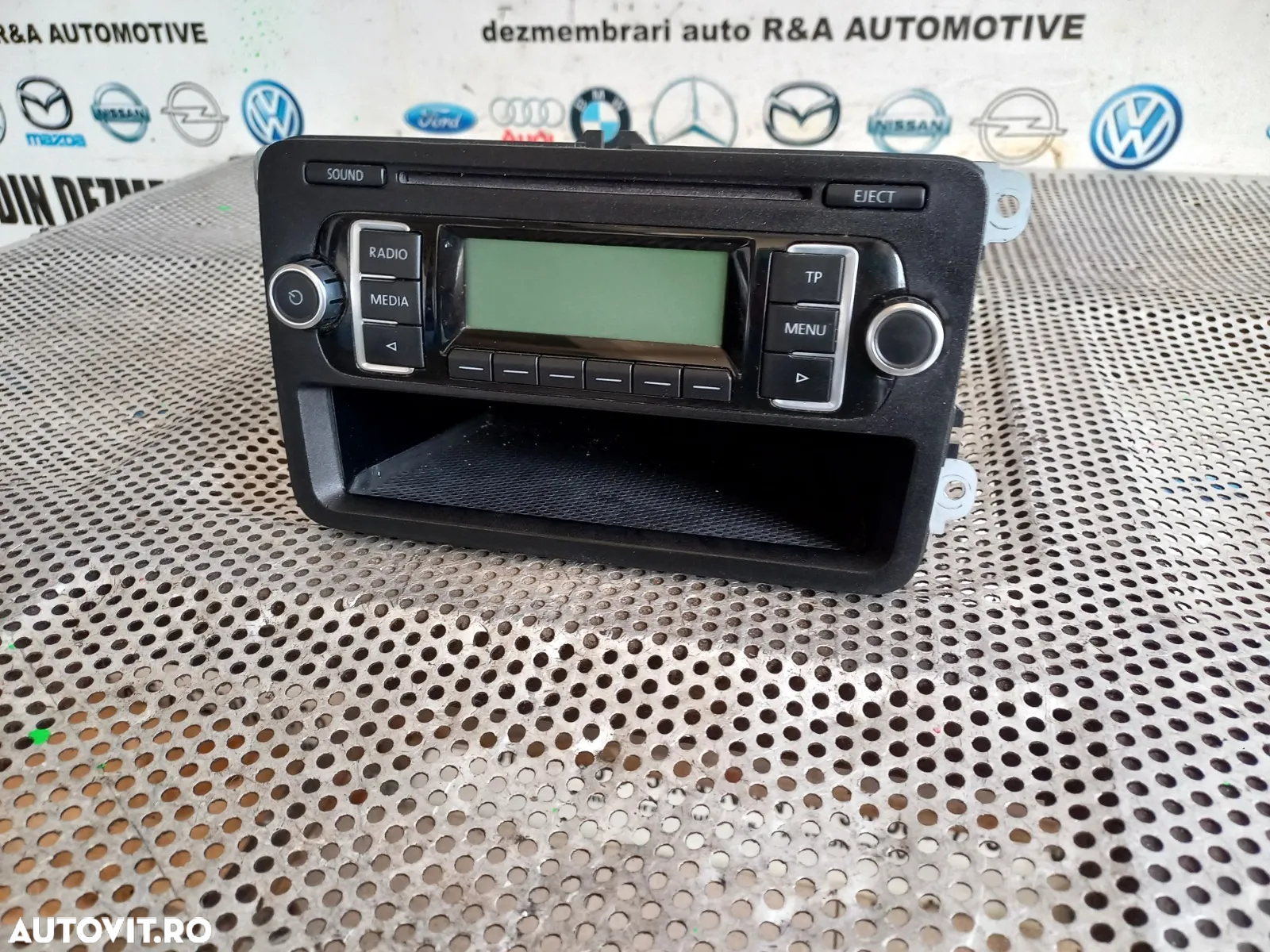 Radio Cd Vw Golf 6 Vl Touran Jetta Caddy Etc - Dezmembrez Arad - 5