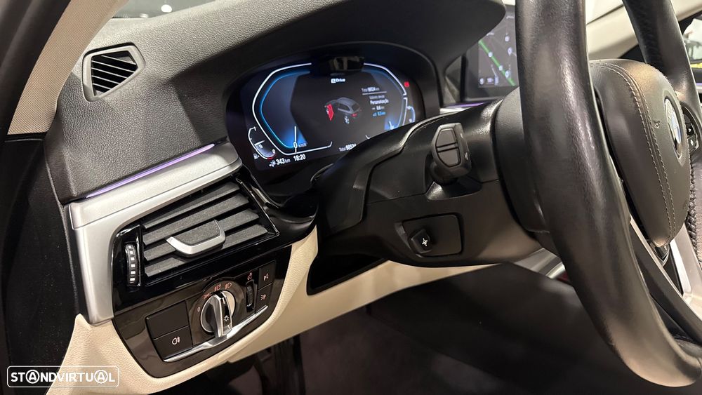 BMW 520 e Touring Aut. Luxury Line - 26