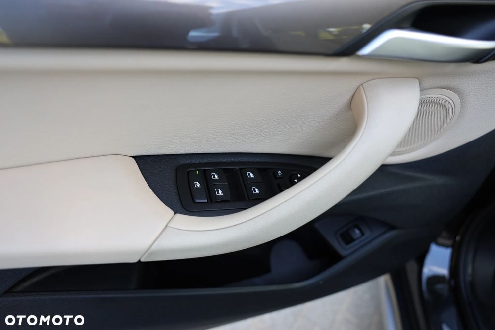 BMW X1 sDrive18d Advantage sport - 12