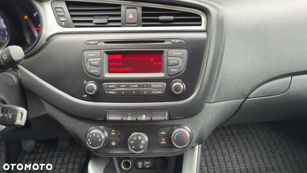 Kia Ceed 1.6 CRDi L Business Line - 17