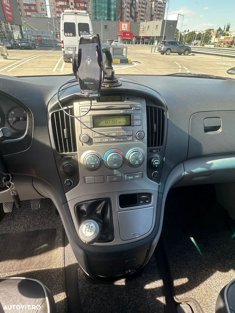 HYUNDAI H-1 2011 — imagine 13
