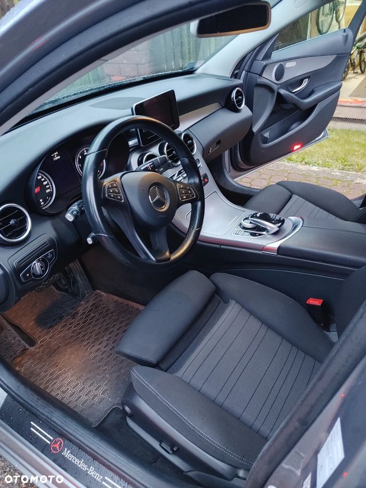 Mercedes-Benz Klasa C 200 (BlueTEC) d T 7G-TRONIC - 7