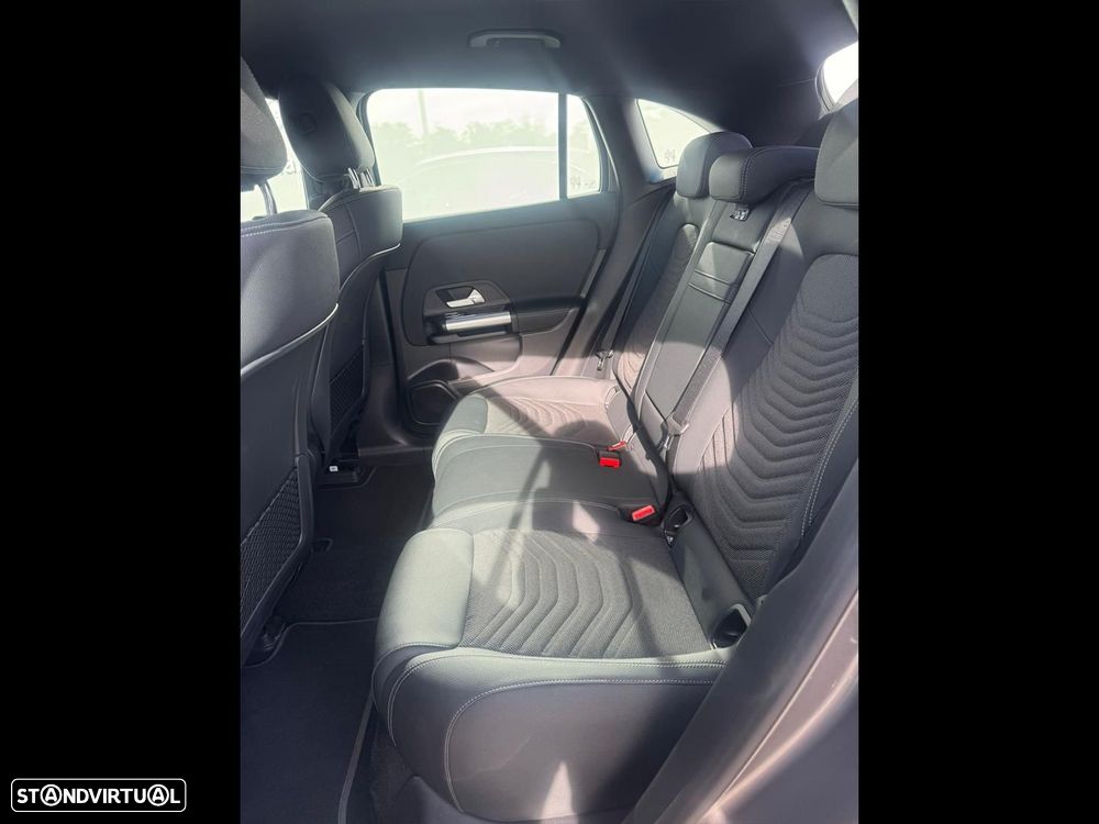 Mercedes-Benz EQA 250+ Progressive - 11