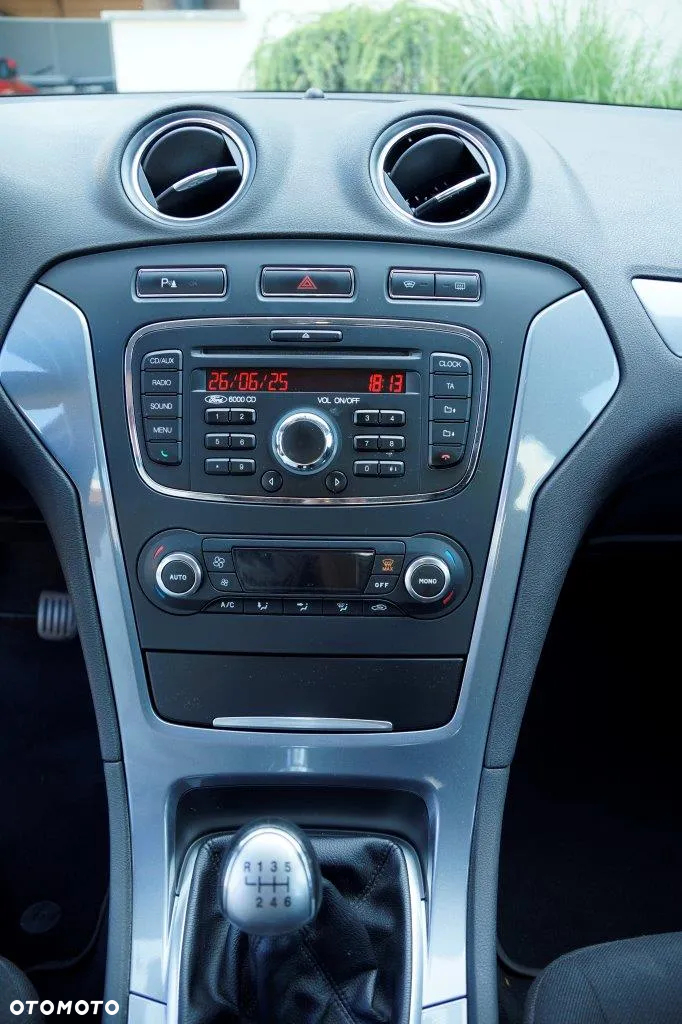 Ford Mondeo - 10