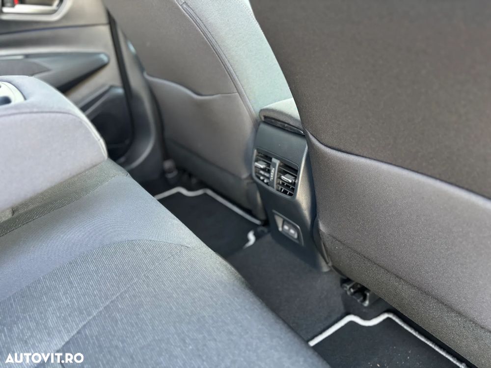 Toyota Corolla - 14