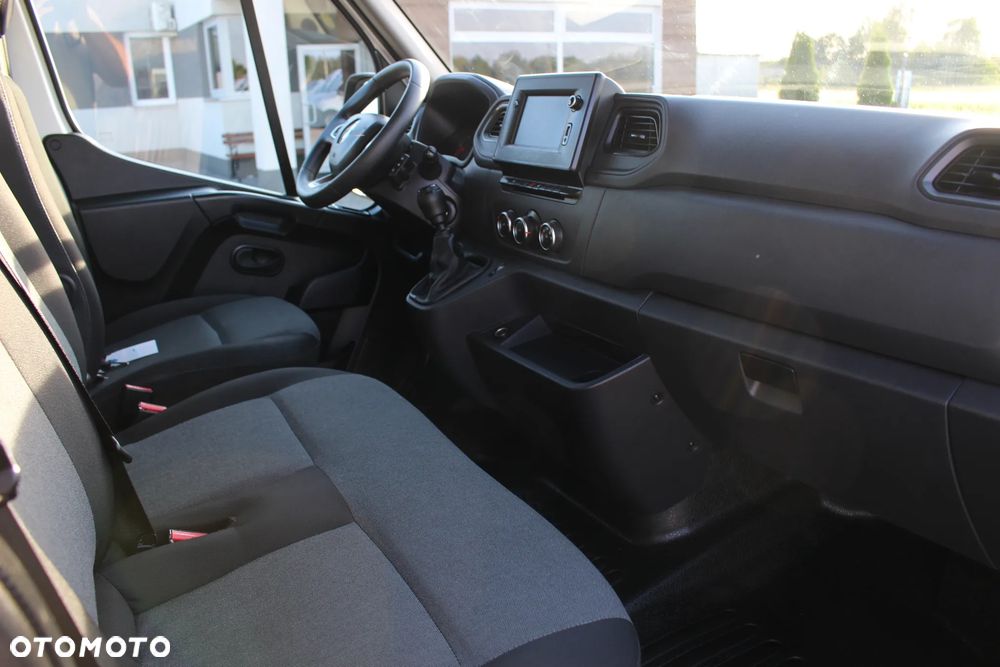 Renault MASTER *2.3 DCI 135 KM*/L2H2/GPS/ KLIMA/ MANUAL /*SERWIS FR*/ STAN IDEALNY/ - 17