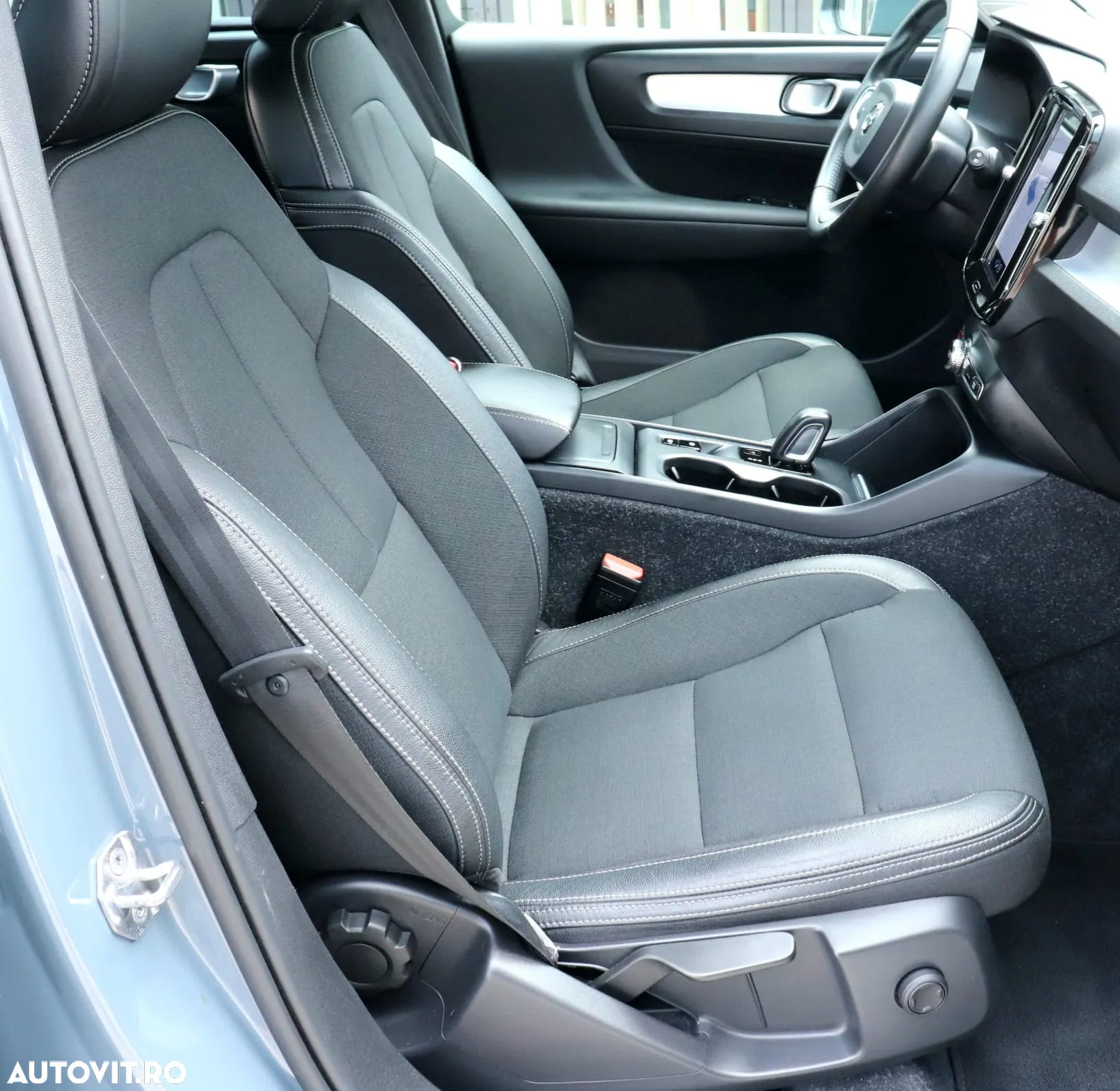 Volvo XC 40 D3 AWD Momentum - 21