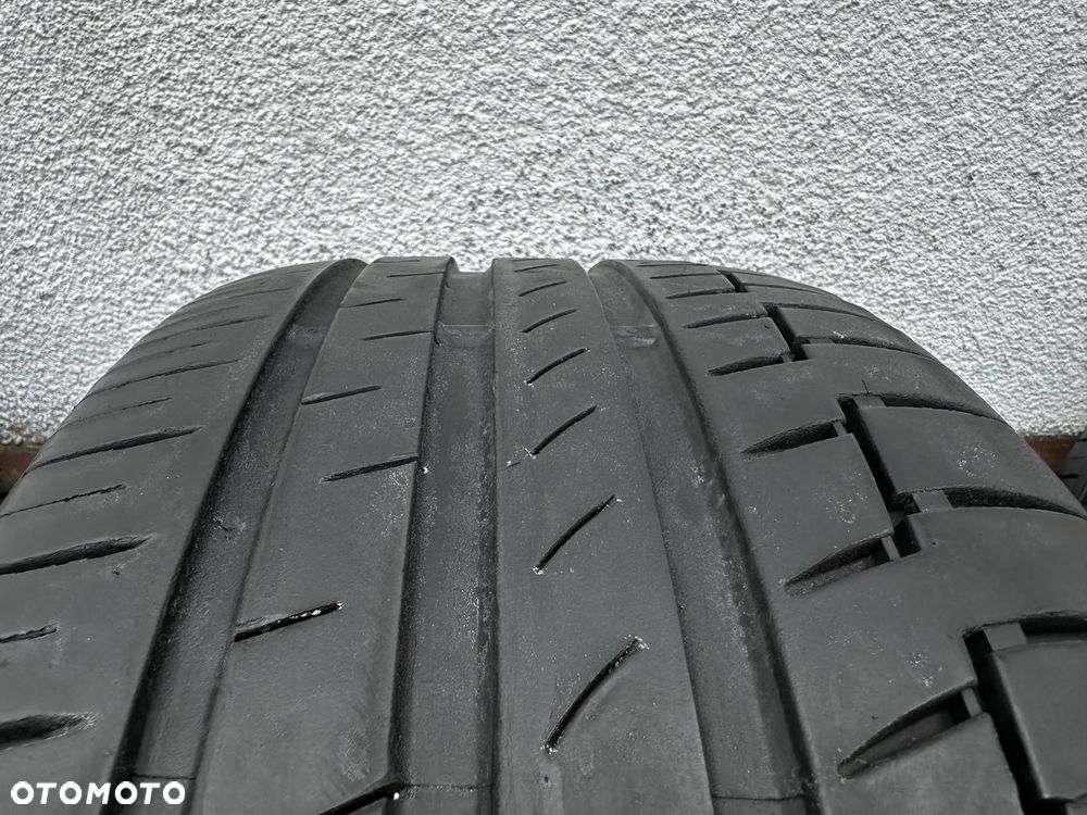 245 45 18 / AUDI Q4 A4 B8 B9 A5 A6 c8 A7 c8 / 4K0 - 6