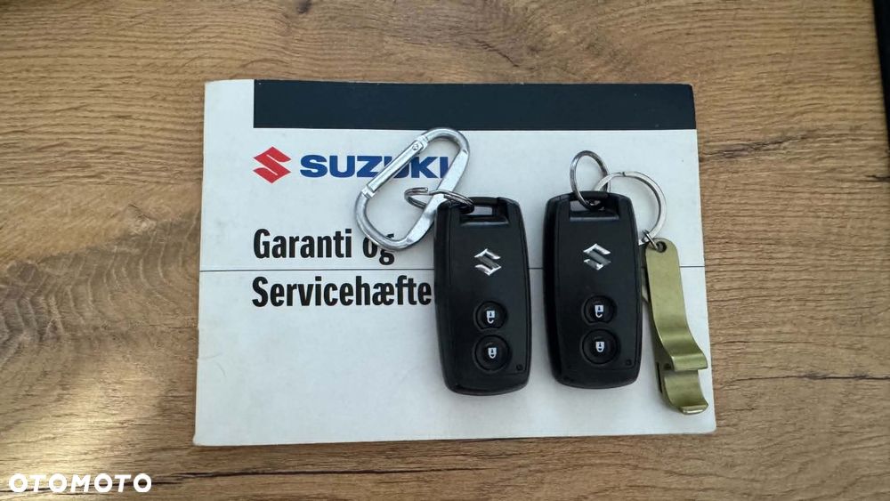Suzuki SX4 1.6 Comfort Plus - 23