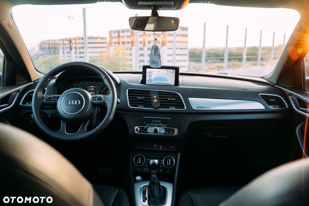 Audi Q3 2.0 TFSI Quattro Design S tronic - 23