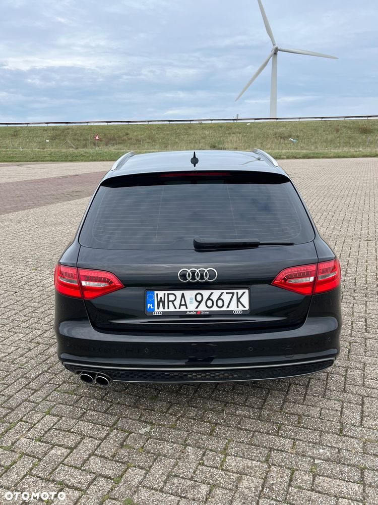 Audi A4 Avant 2.0 TDI DPF quattro S tronic S line Sportpaket - 12