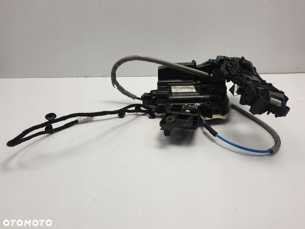 Mercedes A205 W205 ZAMEK PRZEDNICH DRZWI prawy - 5