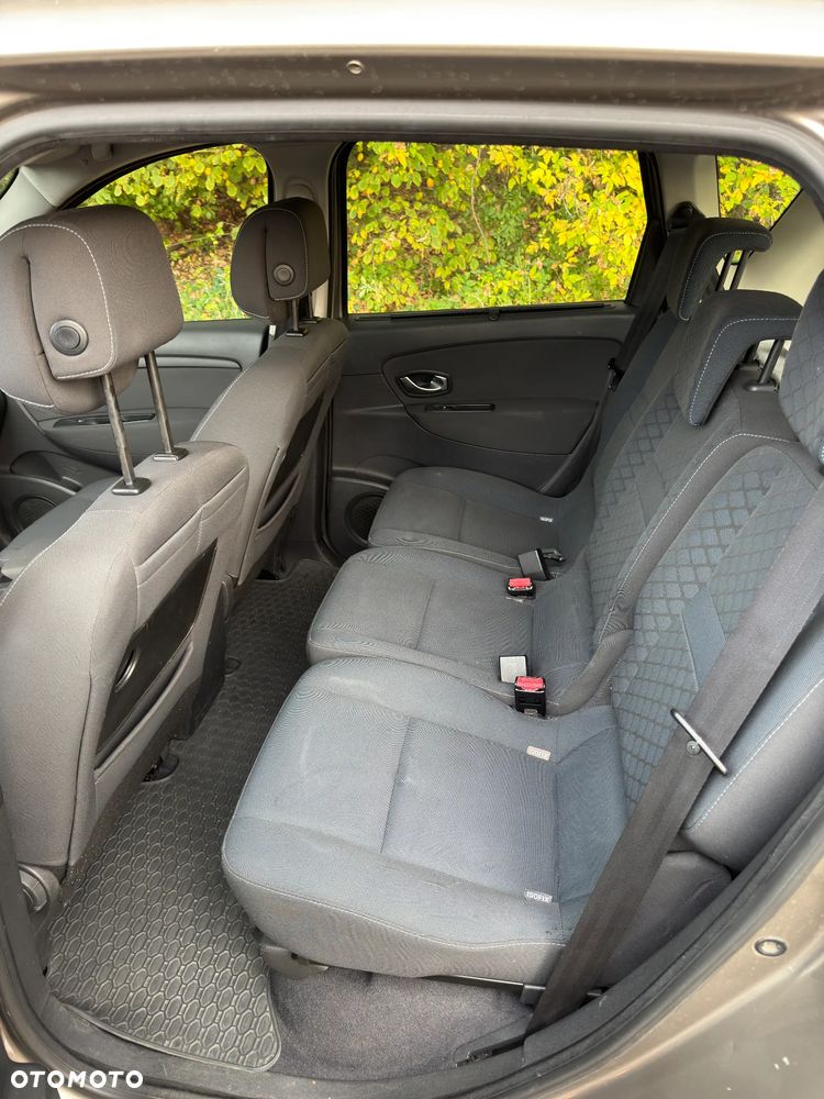 Renault Scenic - 9