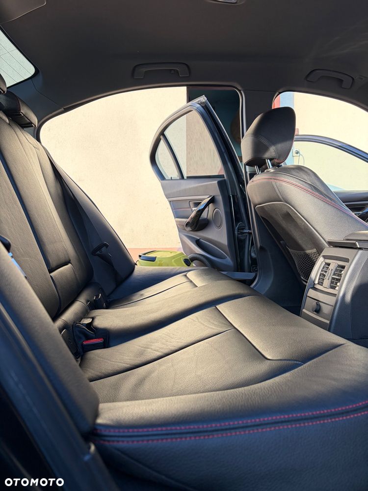 BMW Seria 3 320d - 10