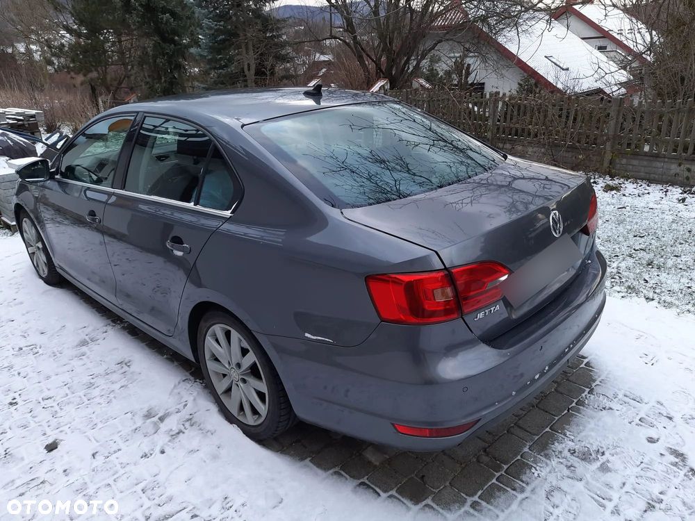 Volkswagen Jetta 1.6 TDI DPF Comfortline - 11