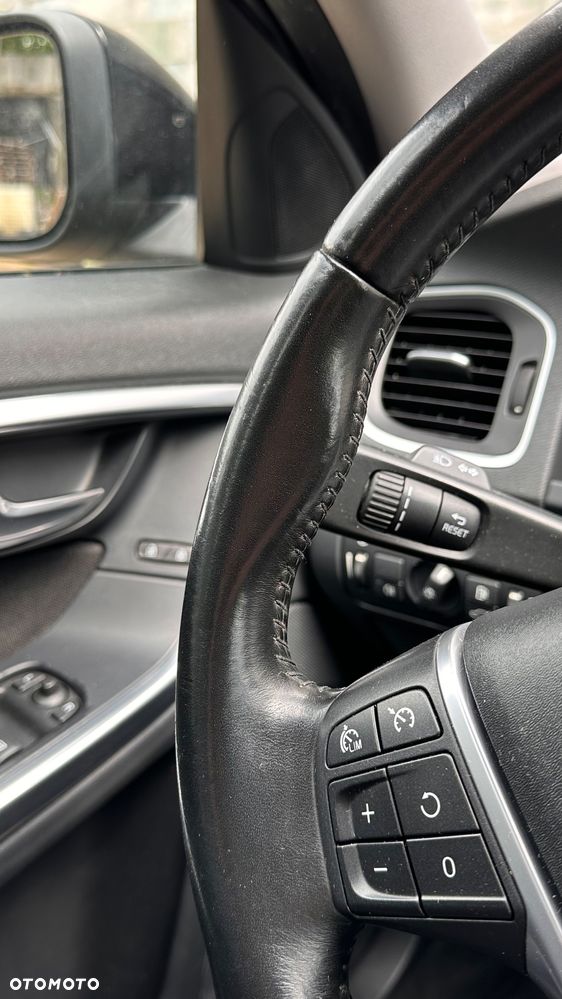 Volvo V60 D2 Geartronic Powershift Kinetic - 23