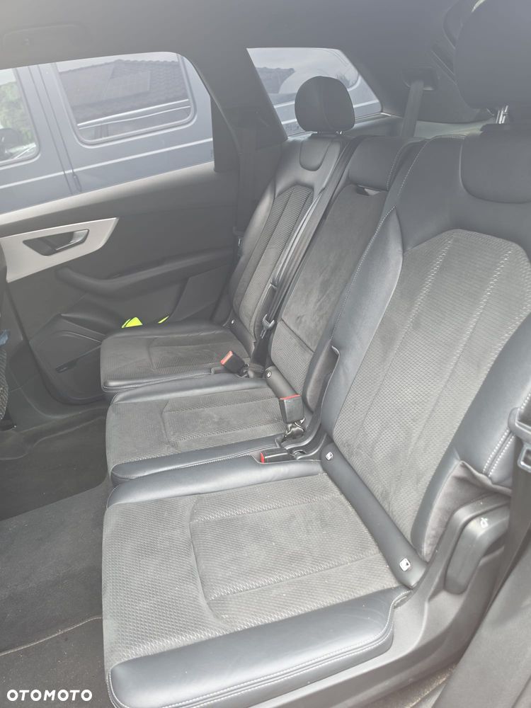 Audi Q7 - 9