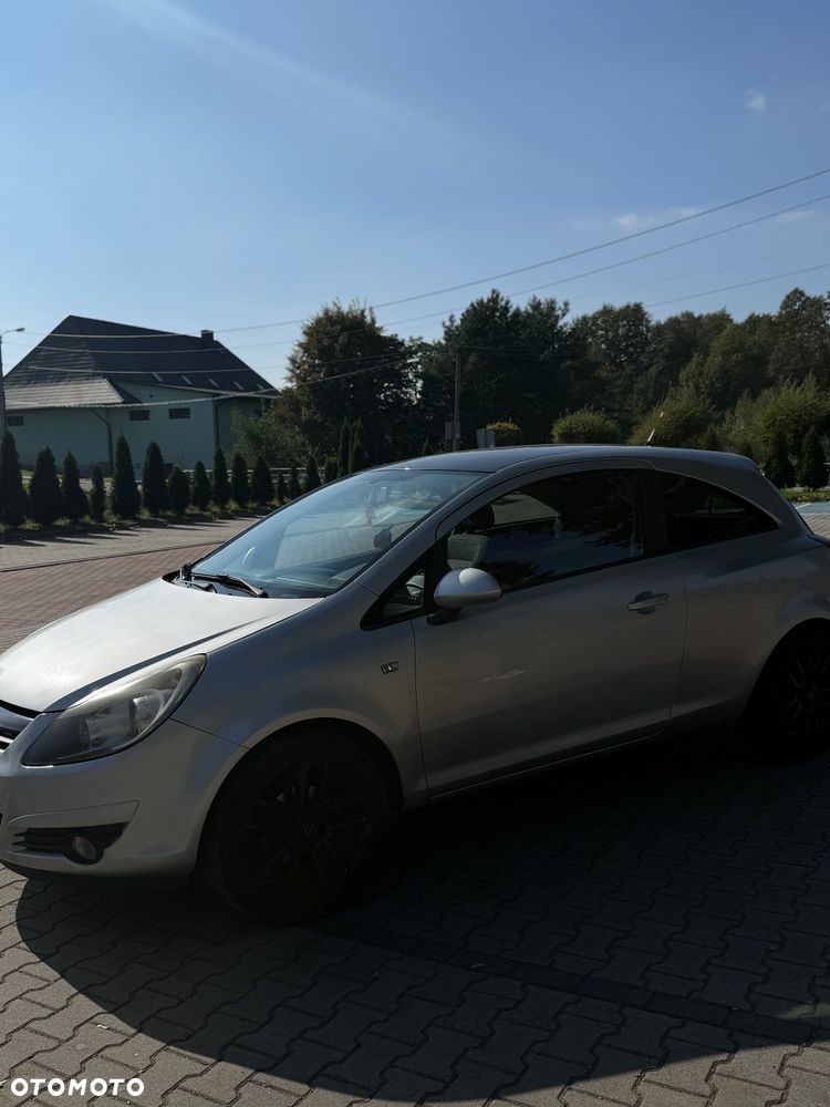 Opel Corsa - 4