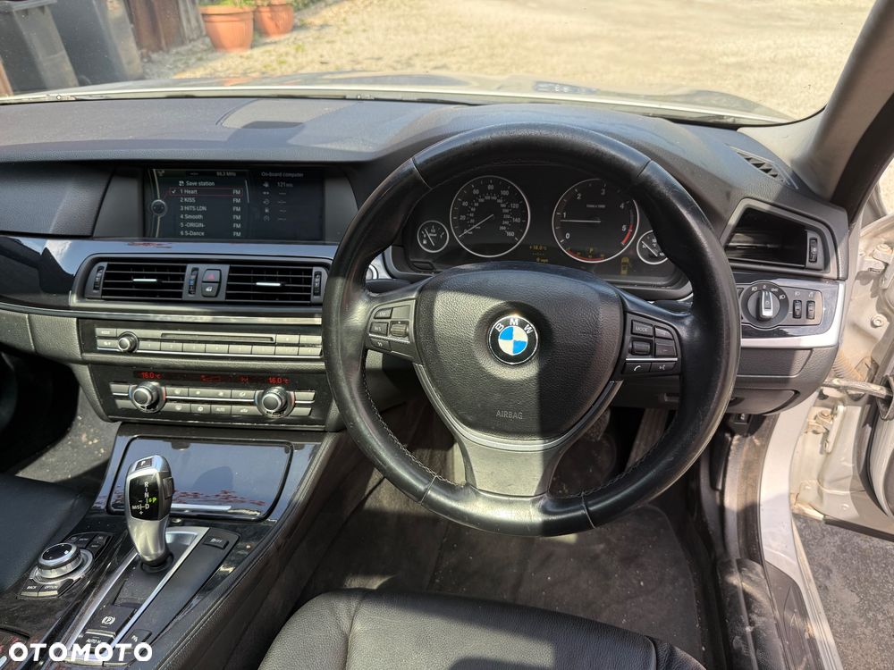 BMW Seria 5 520d - 13