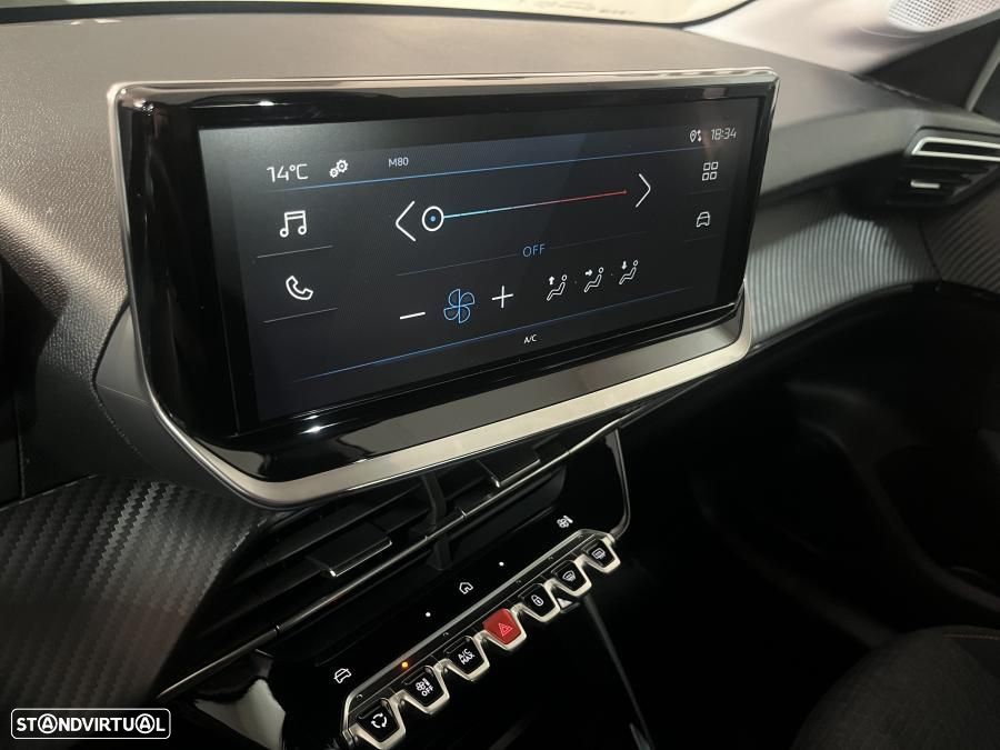 Peugeot 208 1.2 PureTech Allure - 15