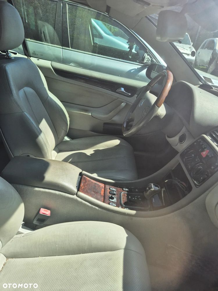 Mercedes-Benz CLK - 5