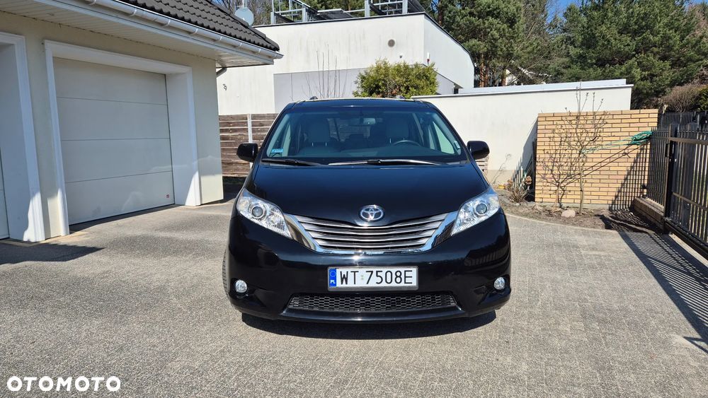 Toyota Sienna 3.5 V6 - 2