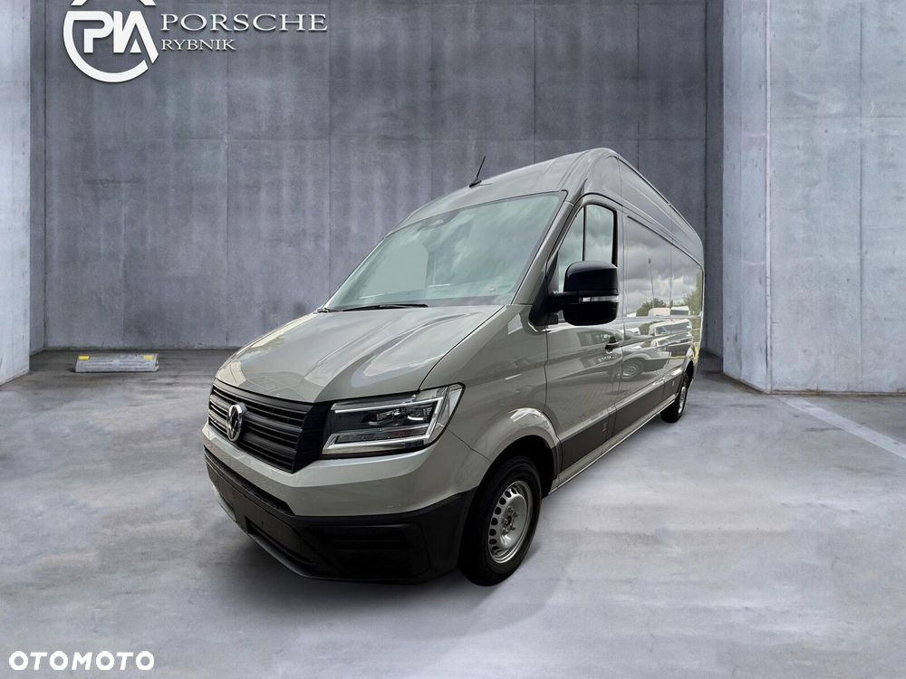 Volkswagen Crafter 35 Furgon z wysokim dachem silnik: 2,0 l EU6 SCR 177 KM / skrzynia biegów: Przedni napęd manualna 6-biegowa rozstaw osi: 4490 mm - 8