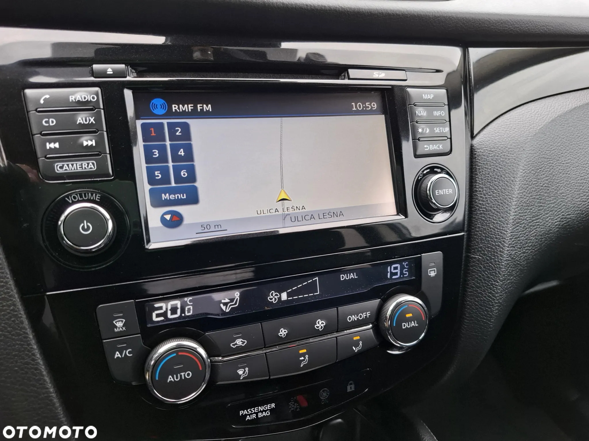 Nissan Qashqai 1.2 DIG-T N-Connecta EU6 - 13