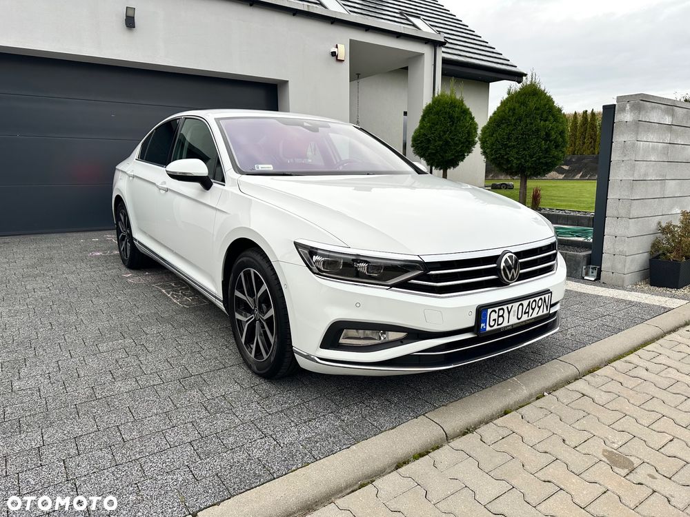 Volkswagen Passat 1.5 TSI EVO Elegance DSG - 1