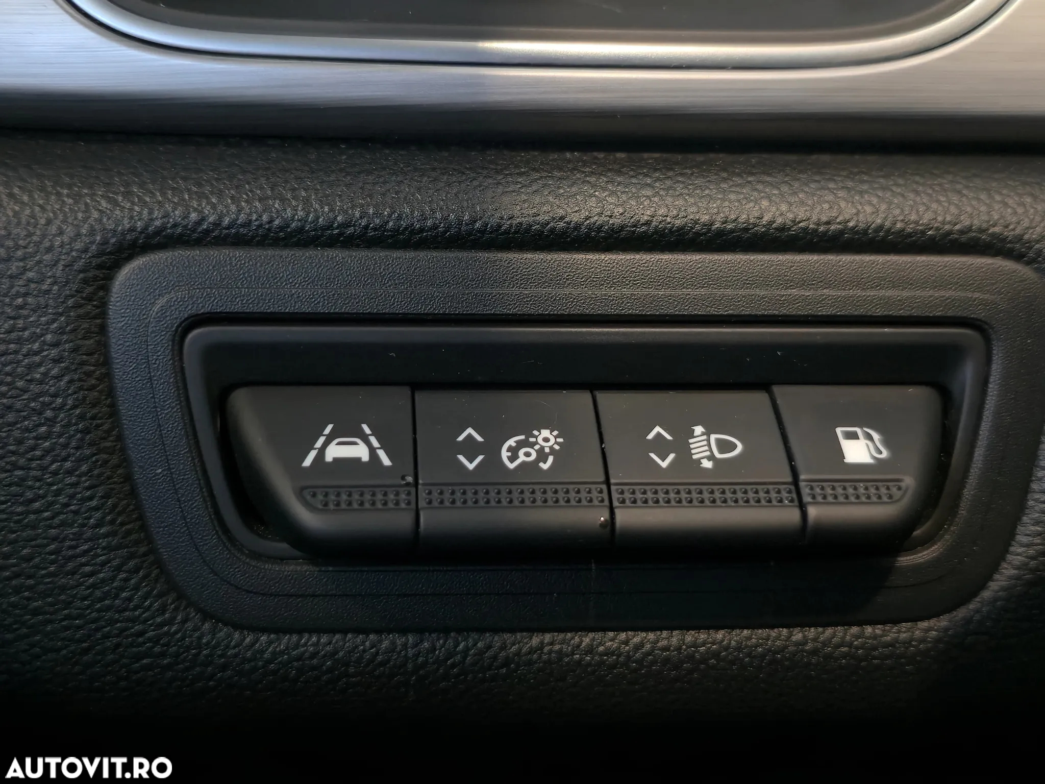 Renault Captur E-Tech Plug-In-Hybrid Intens - 17