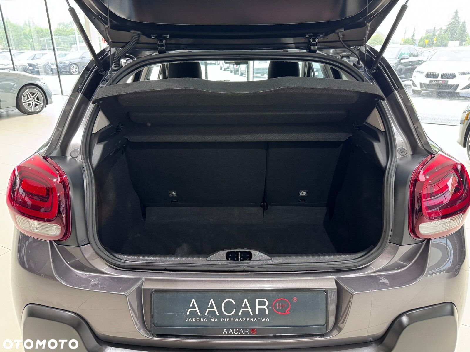 Citroën C3 1.2 PureTech Shine - 17