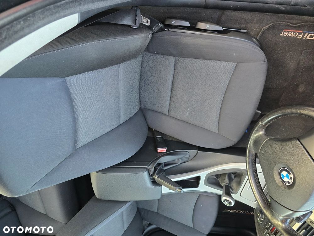 BMW Seria 3 320i - 10