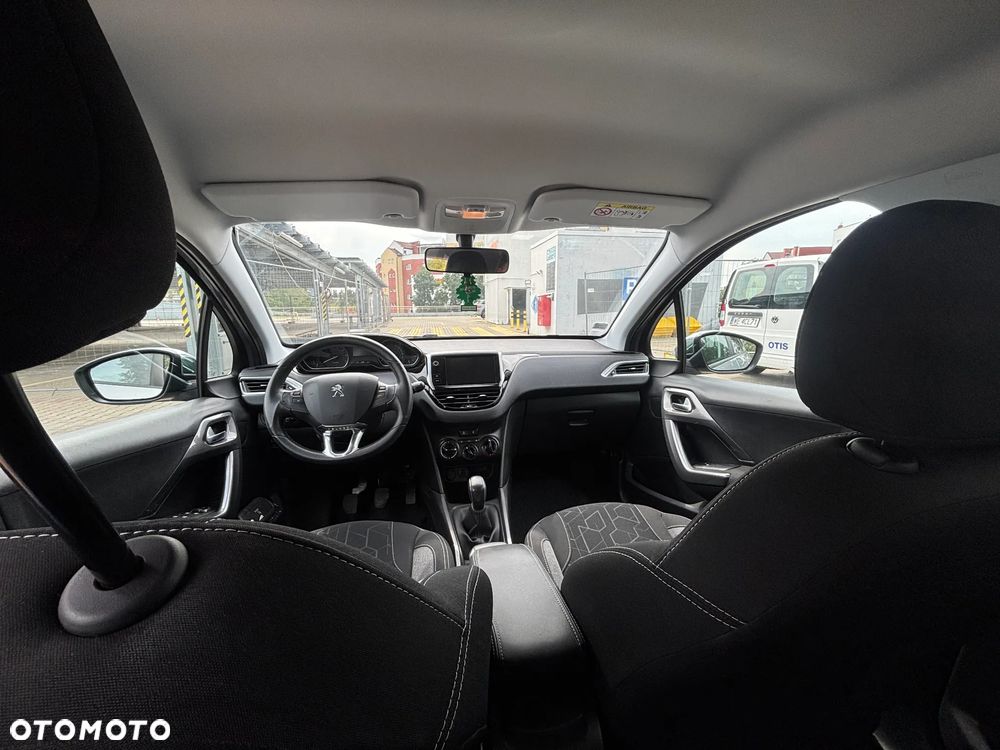 Peugeot 2008 - 6